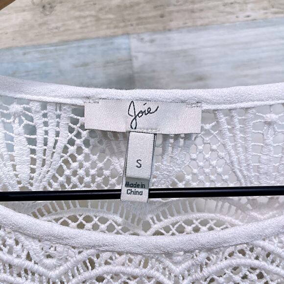 JOIE Coastal Lace Crochet Trim Top Blue Porcelain White Relaxed Fit Womens Small - Picture 5 of 6